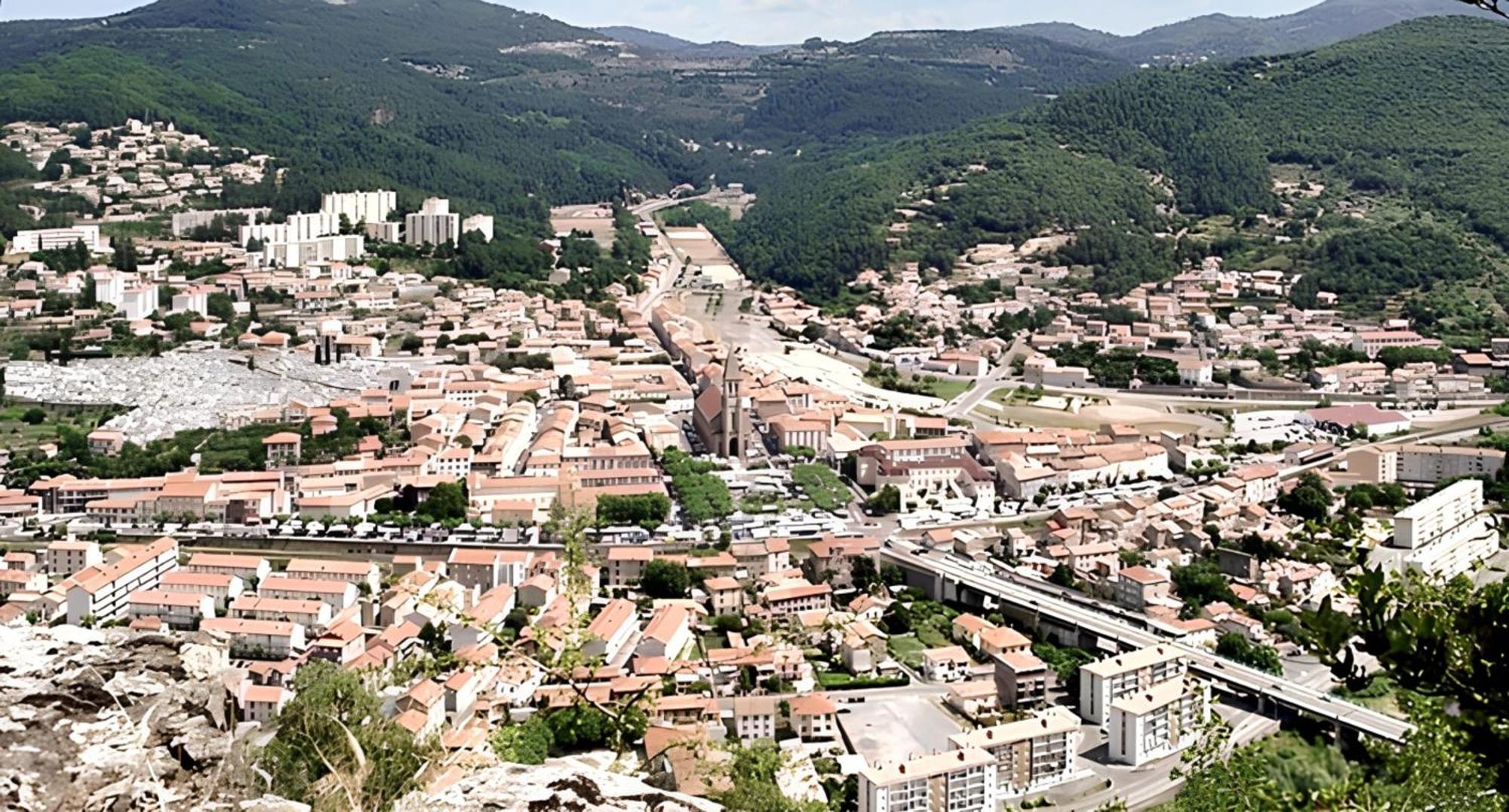 Maison Conviviale Pres Des Cevennes Avec Terrasse La Grand'Combe Esterno foto